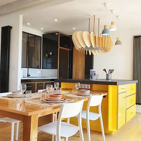 Apartamento El Loft Perret - Vista Al Volcán Y Al Centro De La Ciudad